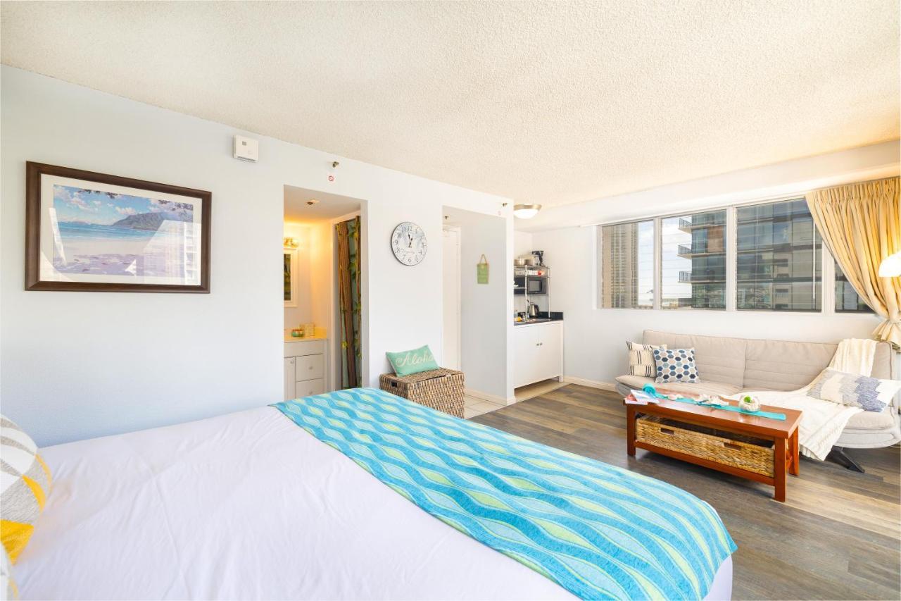 Beautiful Studio In The Heart Of Vibrant Waikiki โฮโนลูลู ภายนอก รูปภาพ
