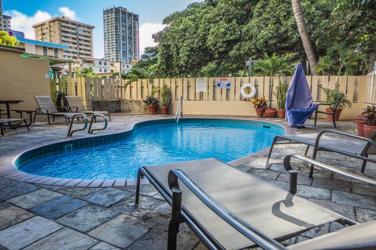 Beautiful Studio In The Heart Of Vibrant Waikiki โฮโนลูลู ภายนอก รูปภาพ